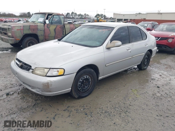 1999 Nissan Altima XE with VIN 1N4DL01D5XC180276, listed as a IAAI auction lot 41584645 with 248,376 mi miles. Bid and sale history available at carsss.com. Image 2.