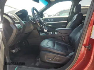 2017 Ford Explorer XLT z VIN 1FM5K8D88HGC22380, wystawiony jako Copart lot #62756845 z przebiegiem 93 811 mil mil oraz Szkoda całkowita • Salvage title. Historia ofert i sprzedaży dostępna na DreamBid. Obrazek 7.