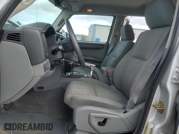 2007 Jeep Commander Sport с VIN 1J8HG48K87C611553, выставлен на аукционе Copart как лот 49638935 с пробегом 128 547 миль миль и Чистый • Clean title. История ставок и продаж доступна на DreamBid. Изображение 7.