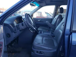 2003 Kia Sedona LX with VIN KNDUP131036461742, listed as a Copart auction lot 83338164 with 111,120 mi miles and Salvage Title. Bid and sale history available at carsss.com. Image 7.