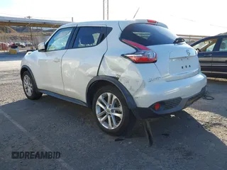 2016 Nissan Juke S with VIN JN8AF5MR7GT601556, listed as a IAAI auction lot 41210259 with 127,946 mi miles. Bid and sale history available at carsss.com. Image 3.
