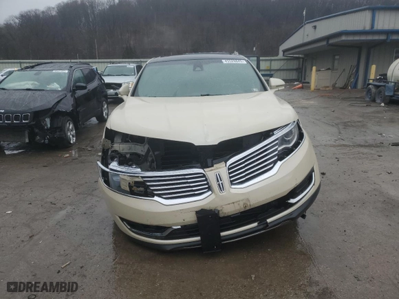 2018 Lincoln MKX Reserve with VIN 2LMPJ8LR5JBL18233, listed as a Copart auction lot 45528845 with 121,738 mi miles and Salvage Title. Bid and sale history available at carsss.com. Image 5.
