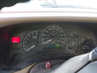 2001 Chevrolet Tahoe LS with VIN 1GNEK13T41R219642, listed as a IAAI auction lot 41655081 with 243,737 mi miles. Bid and sale history available at carsss.com. Image 7.