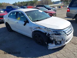 2011 Ford Fusion SE with VIN 3FAHP0HA6BR331508, listed as a IAAI auction lot 41892133 with 334,171 mi miles. Bid and sale history available at carsss.com. Image 1.