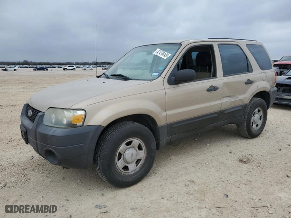 2007 Ford Escape XLS with VIN 1FMYU02Z27KB60488, listed as a Copart auction lot 47476445 with 238,244 mi miles and Salvage Title. Bid and sale history available at carsss.com. Image 1.