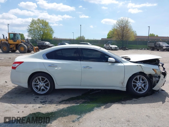 2010 Nissan Maxima 3.5 SV with VIN 1N4AA5AP1AC846119, listed as a IAAI auction lot 42091474 with 146,750 mi miles. Bid and sale history available at carsss.com. Image 12.