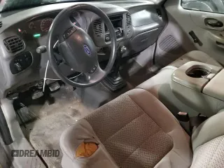 2003 Ford F-150 XL с VIN 2FTRF17223CA11632, выставлен на аукционе Copart как лот 84351334 с пробегом 110 200 миль миль и Списание • Salvage title. История ставок и продаж доступна на DreamBid. Изображение 8.