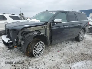 2023 Ford Expedition z VIN 1FMJK1M87PEA25684, wystawiony jako Copart lot #42228045 z przebiegiem 9 861 mil mil oraz Czysty tytuł • Clean title. Historia ofert i sprzedaży dostępna na DreamBid. Obrazek 1.