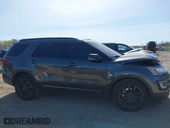 2017 Ford Explorer XLT with VIN 1FM5K8D89HGB29061, listed as a IAAI auction lot 42133475 with 121,086 mi miles and . Bid and sale history available at DreamBid. Image 14.