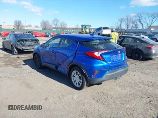 2019 Toyota C-HR XLE with VIN NMTKHMBX7KR082505, listed as a IAAI auction lot 41639520 with 37,475 mi miles. Bid and sale history available at carsss.com. Image 3.