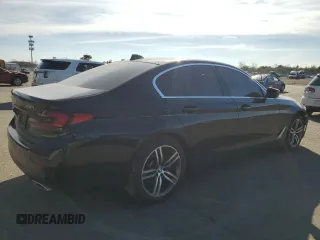 2022 BMW 5 Series 530i xDrive with VIN WBA13BJ06NCL06788, listed as a Copart auction lot 46544835 with 37,828 mi miles and Salvage Title. Bid and sale history available at carsss.com. Image 3.