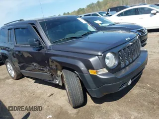 2017 Jeep Patriot Latitude with VIN 1C4NJPFB5HD183761, listed as a IAAI auction lot 41882945 with 136,001 mi miles and . Bid and sale history available at carsss.com. Image 1.