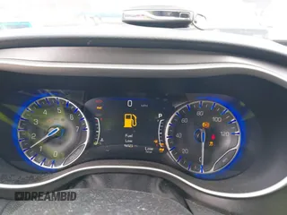 2022 Chrysler Pacifica Touring L with VIN 2C4RC1BG2NR117879, listed as a IAAI auction lot 41845778 with 96,523 mi miles and . Bid and sale history available at DreamBid. Image 7.