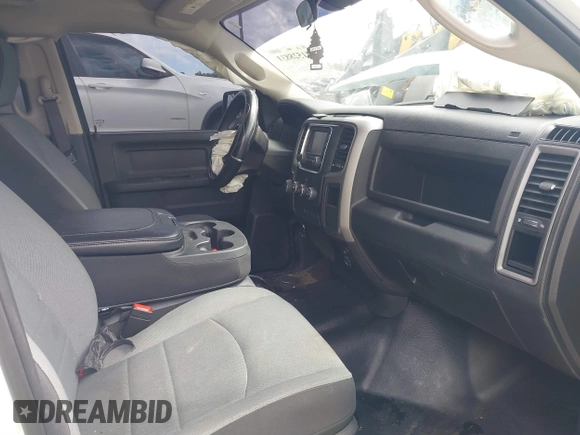 2022 Ram 1500 Tradesman z VIN 3C6RR6KG5NG352432, wystawiony jako IAAI lot #41528831 z przebiegiem 36 717 mil mil oraz . Historia ofert i sprzedaży dostępna na DreamBid. Obrazek 5.