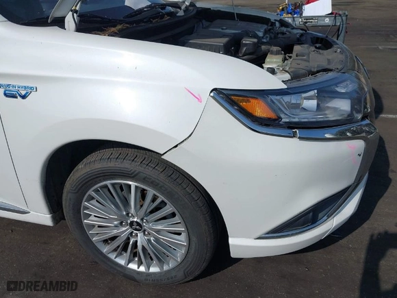 2019 Mitsubishi Outlander PHEV SEL with VIN JA4J24A57KZ049706, listed as a IAAI auction lot 41500699 with 160280 miles. Bid and sale history available at carsss.com. Image 18.