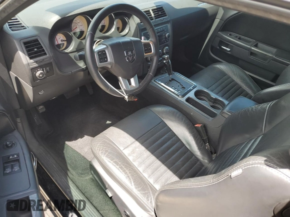 2012 Dodge Challenger R/T Classic z VIN 2C3CDYBT8CH254809, wystawiony jako Copart lot #52767135 z przebiegiem 122 448 mil mil oraz Szkoda całkowita • Salvage title. Historia ofert i sprzedaży dostępna na DreamBid. Obrazek 8.