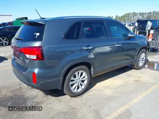 2015 Kia Sorento EX with VIN 5XYKU4A70FG559566, listed as a IAAI auction lot 41727052 with 92,258 mi miles. Bid and sale history available at carsss.com. Image 4.