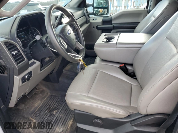 2021 Ford F-350 XL z VIN 1FT8W3BT2MED91672, wystawiony jako Copart lot #45322625 z przebiegiem 58 029 mil mil oraz Szkoda całkowita • Salvage title. Historia ofert i sprzedaży dostępna na DreamBid. Obrazek 7.