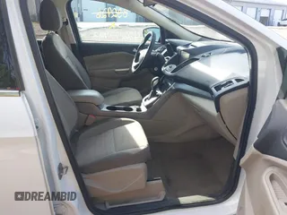 2014 Ford Escape SE with VIN 1FMCU9G92EUB32926, listed as a IAAI auction lot 42273922 with 172,193 mi miles and . Bid and sale history available at DreamBid. Image 5.