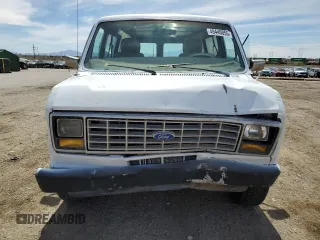 1989 Ford Econoline Cargo with VIN 1FTEE14Y2KHC41026, listed as a Copart auction lot 49440055 with 54,481 mi miles and Salvage Title. Bid and sale history available at DreamBid. Image 5.