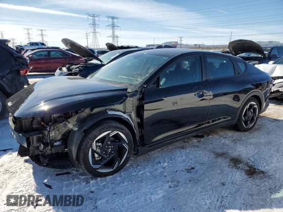 2025 Kia K4 EX with VIN 3KPFU4DE1SE014480, listed as a Copart auction lot 45320825 with 1,469 mi miles and Salvage Title. Bid and sale history available at carsss.com. Image 1.
