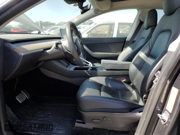 2022 Tesla Model Y Long Range z VIN 7SAYGDEE6NF429701, wystawiony jako Copart lot #58585665 z przebiegiem 86 537 mil mil oraz Szkoda całkowita • Salvage title. Historia ofert i sprzedaży dostępna na DreamBid. Obrazek 7.