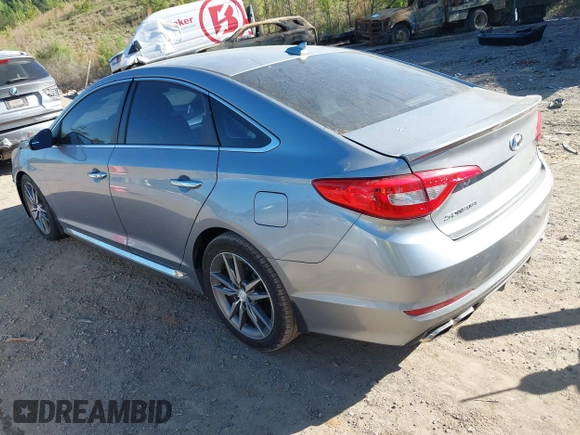2015 Hyundai Sonata Sport z VIN 5NPE34AB4FH205255, wystawiony jako IAAI lot #42054966 z przebiegiem 201 526 mil mil oraz . Historia ofert i sprzedaży dostępna na DreamBid. Obrazek 3.