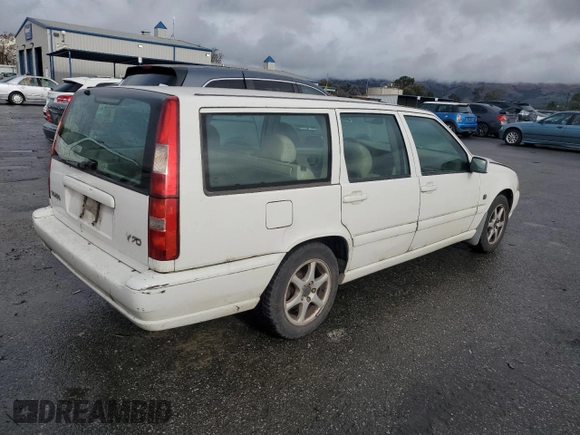2000 Volvo V70 with VIN YV1LW61J4Y2707036, listed as a Copart auction lot 85958214 with 229,599 mi miles and Salvage Title. Bid and sale history available at carsss.com. Image 3.