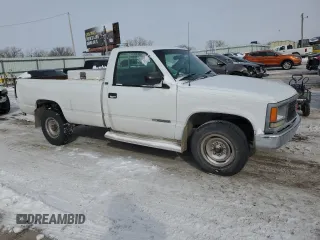 1994 GMC Sierra 3500 z VIN 1GTGC34K0RE552892, wystawiony jako Copart lot #45672255 z przebiegiem 379 943 mil mil oraz Szkoda całkowita • Salvage title. Historia ofert i sprzedaży dostępna na DreamBid. Obrazek 4.