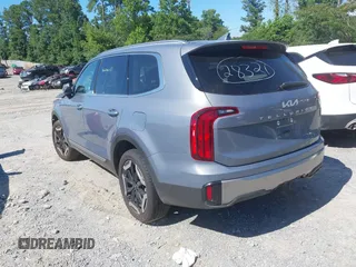 2025 Kia Telluride S with VIN 5XYP64GC6SG622930, listed as a IAAI auction lot 42643647 with 11,056 mi miles and . Bid and sale history available at DreamBid. Image 3.