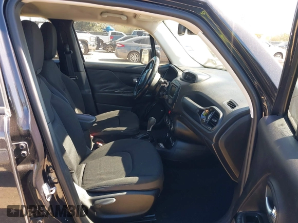 2016 Jeep Renegade Latitude with VIN ZACCJBBT1GPD65532, listed as a IAAI auction lot 41642242 with 124,608 mi miles. Bid and sale history available at carsss.com. Image 5.