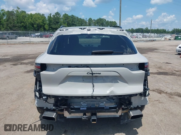 2022 Porsche Cayenne с VIN WP1AA2AY2NDA05622, выставлен на аукционе IAAI как лот 42684024 с пробегом 41 715 миль миль и . История ставок и продаж доступна на DreamBid. Изображение 16.