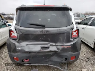 2020 Jeep Renegade Trailhawk z VIN ZACNJBC11LPL31734, wystawiony jako Copart lot #67202952 z przebiegiem 12 368 mil mil oraz Nie do naprawy • Non repairable. Historia ofert i sprzedaży dostępna na DreamBid. Obrazek 6.