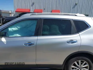 2019 Nissan Rogue SV with VIN KNMAT2MT3KP525172, listed as a IAAI auction lot 41765109 with 110,411 mi miles. Bid and sale history available at carsss.com. Image 14.