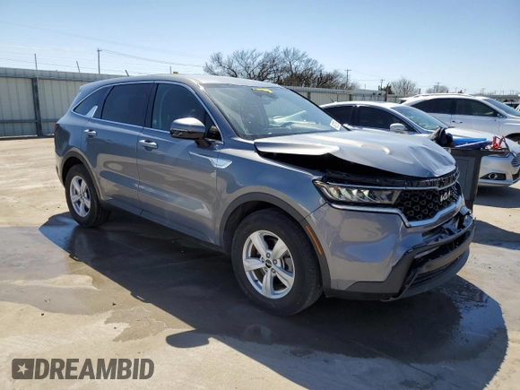 2022 Kia Sorento LX with VIN 5XYRG4LCXNG076326, listed as a Copart auction lot 48672995 with 51,080 mi miles and Clean Title. Bid and sale history available at carsss.com. Image 4.
