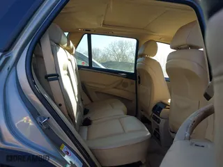 2007 BMW X5 3.0si with VIN 5UXFE43557L011254, listed as a IAAI auction lot 41696843 with 201,402 mi miles. Bid and sale history available at carsss.com. Image 8.