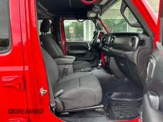 2020 Jeep Gladiator Sport S with VIN 1C6HJTAG7LL126346, listed as a Copart auction lot 64499175 with 147,236 mi miles and Clean title. Bid and sale history available at DreamBid. Image 5.