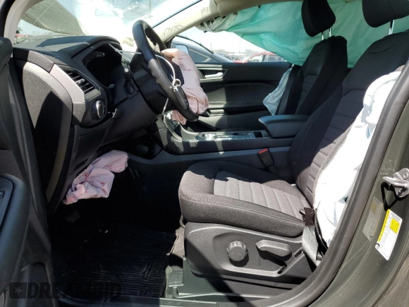 2024 Ford Edge SE с VIN 2FMPK4G9XRBA82721, выставлен на аукционе Copart как лот 53241745 с пробегом 5 356 миль миль и На запчасти • Non repairable. История ставок и продаж доступна на DreamBid. Изображение 7.