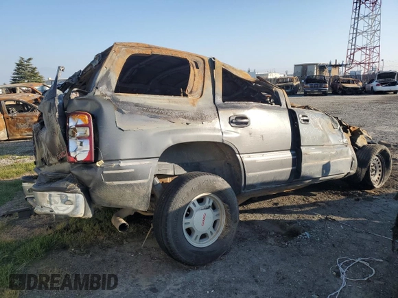 2001 GMC Yukon SLT with VIN 1GKEC13V51J286924, listed as a Copart auction lot 42317835 with 0 mi miles and Non Repairable. Bid and sale history available at carsss.com. Image 3.