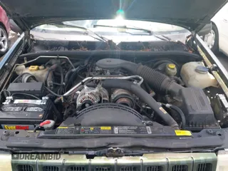 1995 Jeep Grand Cherokee Limited с VIN 1J4GZ78Y2SC558015, выставлен на аукционе IAAI как лот 42513097 с пробегом 218 392 миль миль и . История ставок и продаж доступна на DreamBid. Изображение 10.