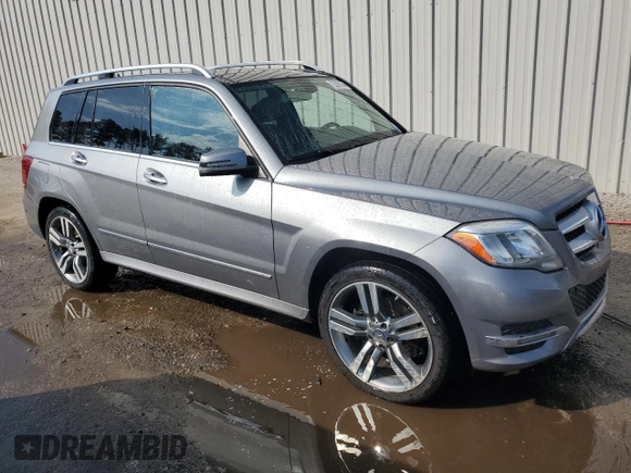 2014 Mercedes-Benz GLK 350 with VIN WDCGG5HB2EG334682, listed as a Copart auction lot 72395834 with 198,419 mi miles and Salvage Title. Bid and sale history available at DreamBid. Image 4.