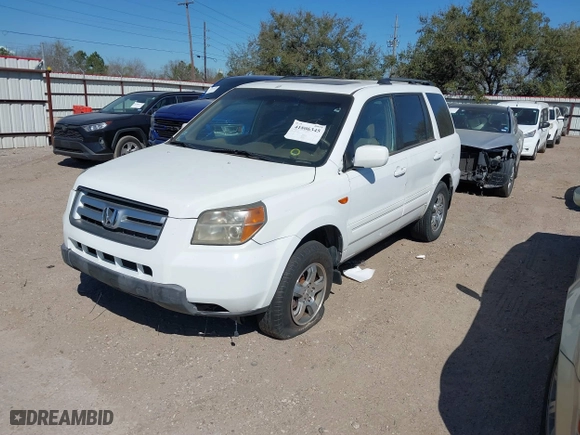 2008 Honda Pilot EX-L with VIN 5FNYF28598B027501, listed as a IAAI auction lot 41806345 with 213,406 mi miles. Bid and sale history available at carsss.com. Image 2.