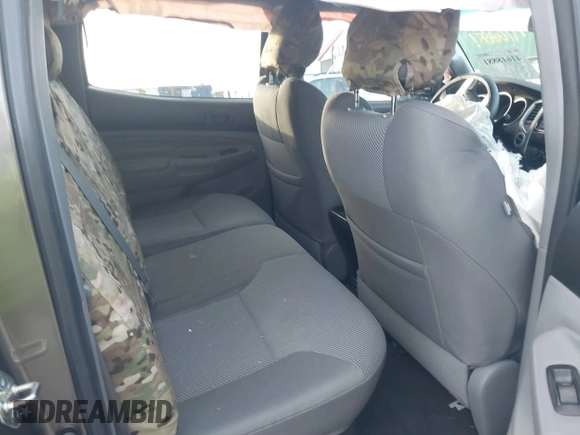 2015 Toyota Tacoma with VIN 3TMMU4FN7FM079866, listed as a IAAI auction lot 41618881 with 165,268 mi miles. Bid and sale history available at carsss.com. Image 8.