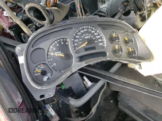 2003 Chevrolet Silverado 1500HD LS z VIN 1GCGC13UX3F236733, wystawiony jako Copart lot #87897155 z przebiegiem Nie podano mil oraz Szkoda całkowita • Salvage title. Historia ofert i sprzedaży dostępna na DreamBid. Obrazek 9.