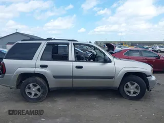 2005 Chevrolet TrailBlazer LT with VIN 1GNDT13S552190909, listed as a IAAI auction lot 42081094 with 117,897 mi miles and . Bid and sale history available at DreamBid. Image 13.