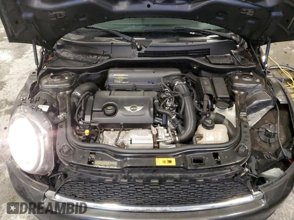 2013 MINI Hardtop S with VIN WMWSV3C53DT390693, listed as a Copart auction lot 44827925 with 131,411 mi miles and Salvage Title. Bid and sale history available at DreamBid. Image 12.
