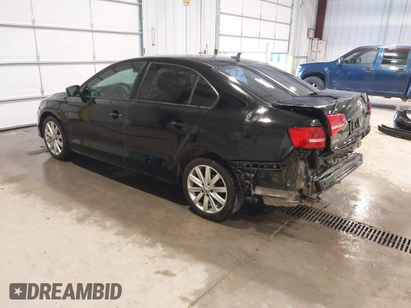 2015 Volkswagen Jetta Sedan 2.0L TDI SEL with VIN 3VWLA7AJ2FM341784, listed as a IAAI auction lot 41577281 with 139,688 mi miles. Bid and sale history available at carsss.com. Image 3.