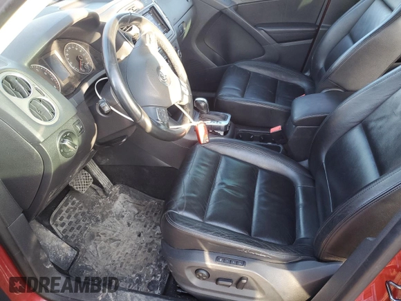 2011 Volkswagen Tiguan SEL with VIN WVGBV7AX4BW001386, listed as a Copart auction lot 44495945 with 149,806 mi miles and Salvage Title. Bid and sale history available at DreamBid. Image 7.