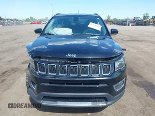 2019 Jeep Compass Limited z VIN 3C4NJDCB6KT673338, wystawiony jako IAAI lot #42264426 z przebiegiem 92 851 mil mil oraz . Historia ofert i sprzedaży dostępna na DreamBid. Obrazek 12.