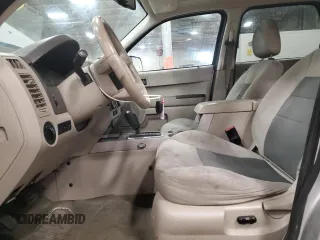 2008 Ford Escape XLT с VIN 1FMCU93128KD51496, выставлен на аукционе Copart как лот 57055865 с пробегом 204 224 миль миль и Списание • Salvage title. История ставок и продаж доступна на DreamBid. Изображение 7.